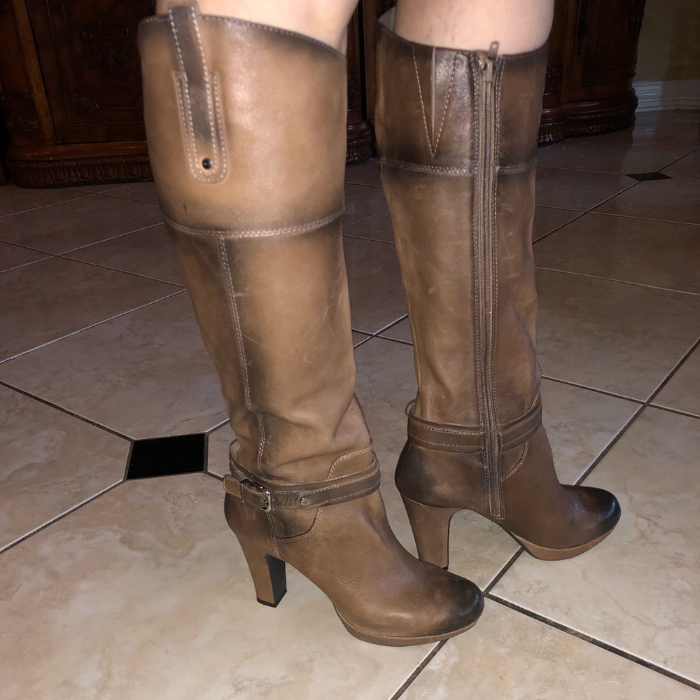 💞BROWN GIANNI BINI BOOTS💞